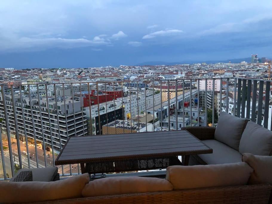 Stunning View Over In City Center * Wien